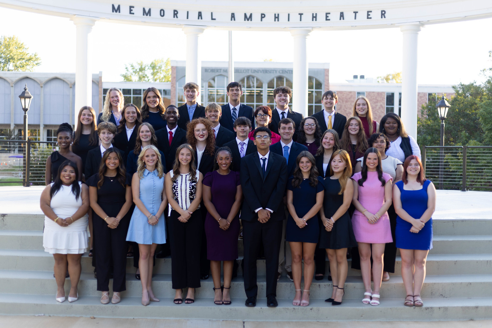 freshman-forum-group-picture.jpg